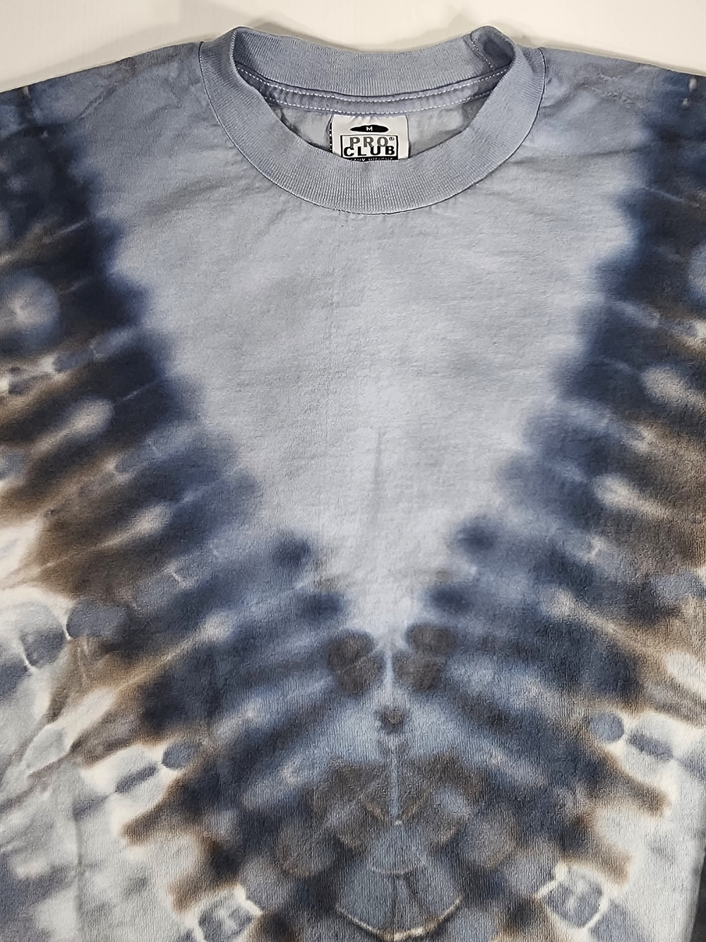 Oregon Rain | Blue Abyss Long Sleeve
Hand-dyed using the Oregon Rain process.